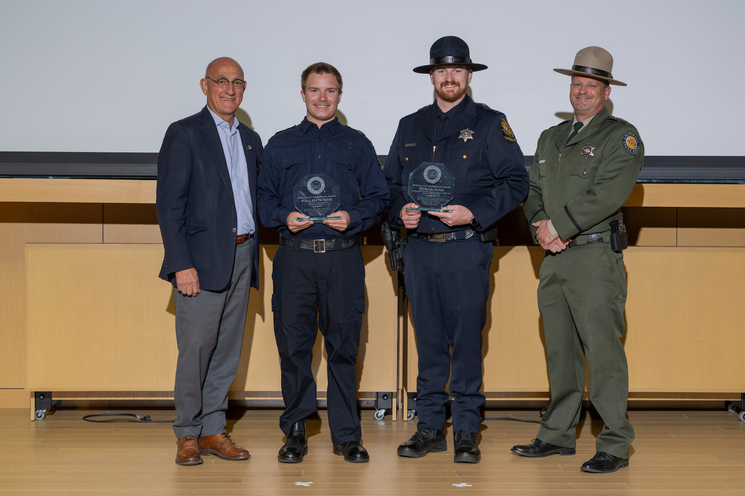 Twin Lakes SB Rescuers